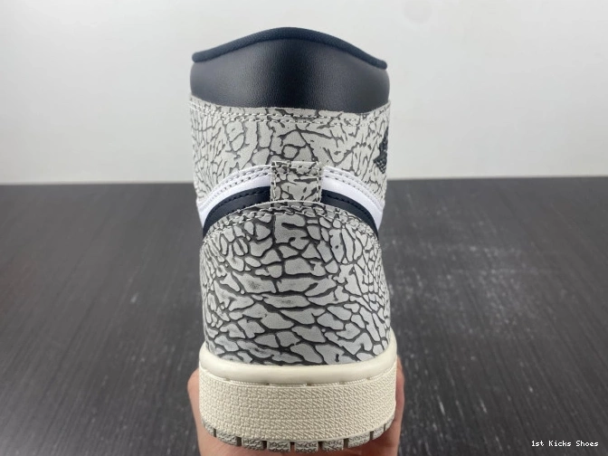 1st Kicks White 1 Air Jordan Cement OG High DZ5485-052 0728